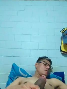 Cam4 Best live sex cam show of ChilanguitoHOT