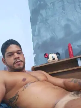 Cam4 Free Porn Cam of RealCriadoRio