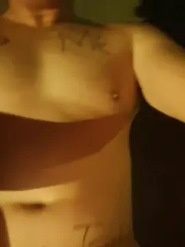 Cam4 Free Live Porn of flytosky000