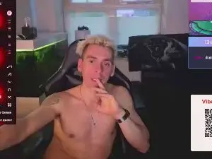 Cam4 Live Sex Cam of Rayzel_White