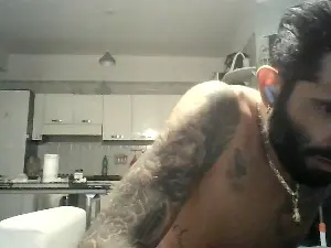 Cam4 Live Porn of torinesebadboy