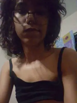 Cam4 Adult Video Chat of rowenalix