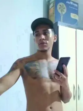 Cam4 Free Live Porn of Gui_carioca7