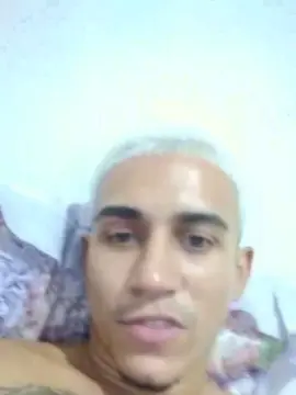 Cam4 Free Live Porn of Gui_carioca7