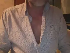 Cam4 Live Sex Cam of bttm4older1