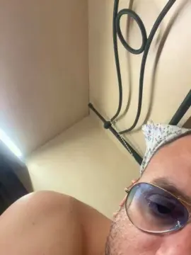 Cam4 Private Sex Chat of Tonyemaran