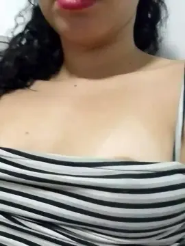 Cam4 Free Live Porn of eyesvenus5525