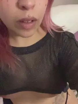 Cam4 Live Sex Cam of badvenus