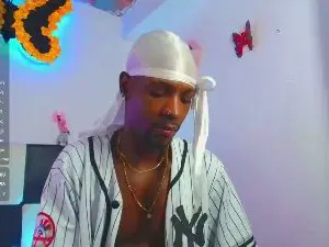 Cam4 Live Sex Cam of Aroonsexyboy