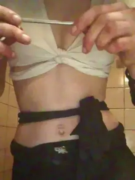 Cam4 Adult Webcam of Tubombona