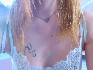 Cam4 Watch Live Sex Cams of AlleenCalligan