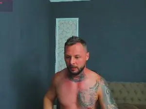 Cam4 Nude Webcam of BrianHunts