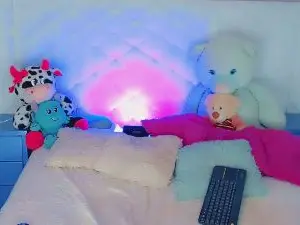 Cam4 Live Sex Cam of HANNA_QUEEN9