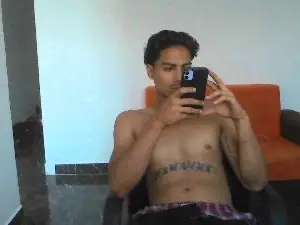 Cam4 Watch Live Sex Cams of seraph_noir