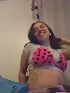 Cam4 Live Sex Cam of Bbtrick22