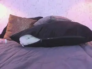 Cam4 Live Sex Cam of Brenda_Brm