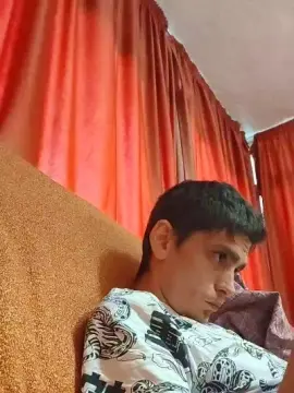 Cam4 Live Sex Cam of albertillo2