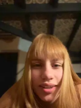 Cam4 Free Porn Cam of Saritafer77