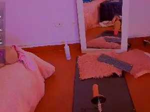 Cam4 Live Porn of valerie_horny_