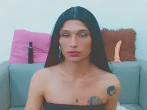 Cam4 Live Porn of carol_lit