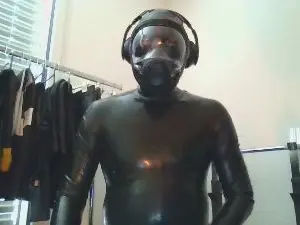 Cam4 Free Porn Cam of rubbergomperv