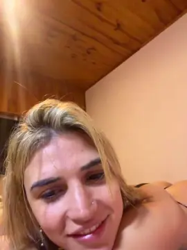 Cam4 Live Sex of Yanet