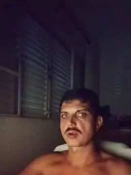 Cam4 Live Sex Cam of Johnnycruz39