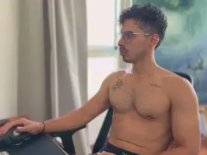 Cam4 Best Webcam of josephcouput