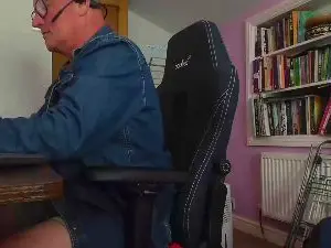 Cam4 Adult Video Chat of adam77shaw7