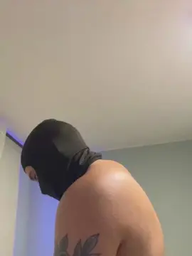 Cam4 Free Live Porn of RogerMalekk