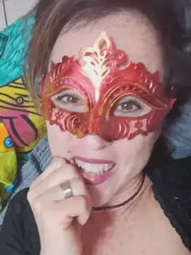 Cam4 Live Porn of CriPriscilla