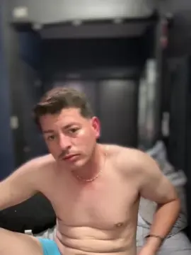 Cam4 Live Porn of Alexmexa2777