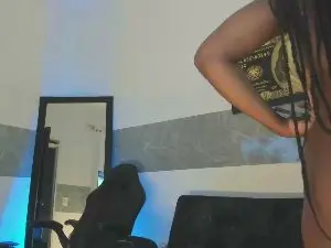 Cam4 Adult Video Chat of adry_moon