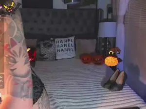 Cam4 Live Sex Cam of alodia_cums