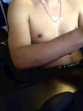 Cam4 Private Sex Chat of yoloyo93