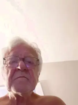 Cam4 Best Webcam of oldviceman