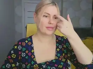 Cam4 Sex Chat of CrystallAngel