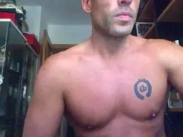 Cam4 Private Sex Chat of Xisco8_2