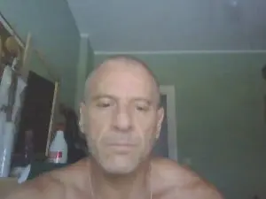 Cam4 Free Live Porn of skunn