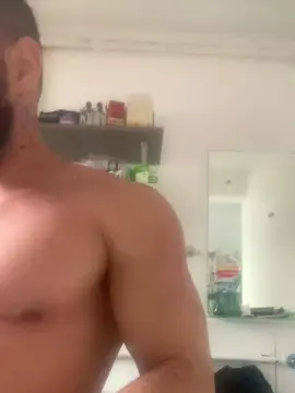 Cam4 Free Porn Cam of XyronFit