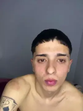 Cam4 Live Sex Cam of Thomikaty98