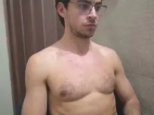 Cam4 Sex Cam of GringoDelicius