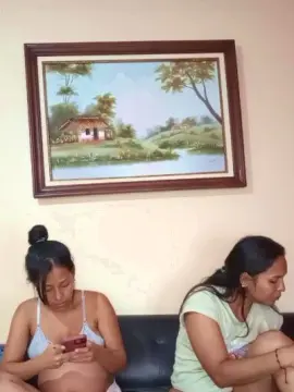 Cam4 Live Sex of Monica2702