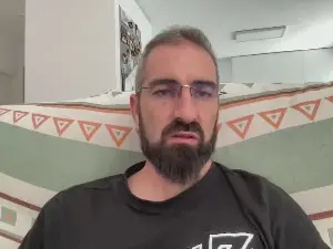 Cam4 Live Porn of v1c70r1985