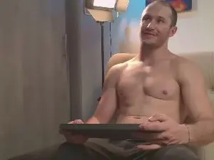Cam4 Free Live Porn of Axelfairchaild