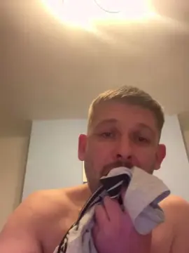 Cam4 Private Sex Chat of skuzzy244