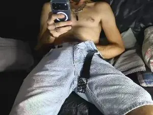 Cam4 Live Sex of Meastroboris95