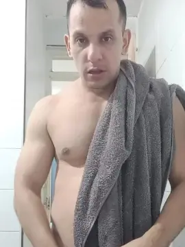 Cam4 Free Live Porn of andresperez_1
