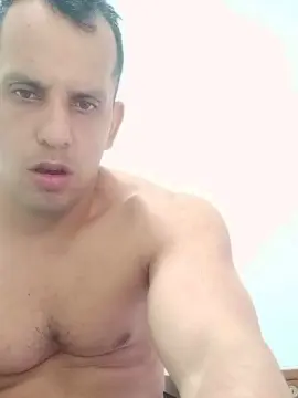 Cam4 Live Sex of andresperez_1