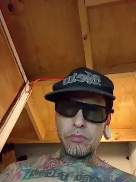 Cam4 Live Sex of TheMikis